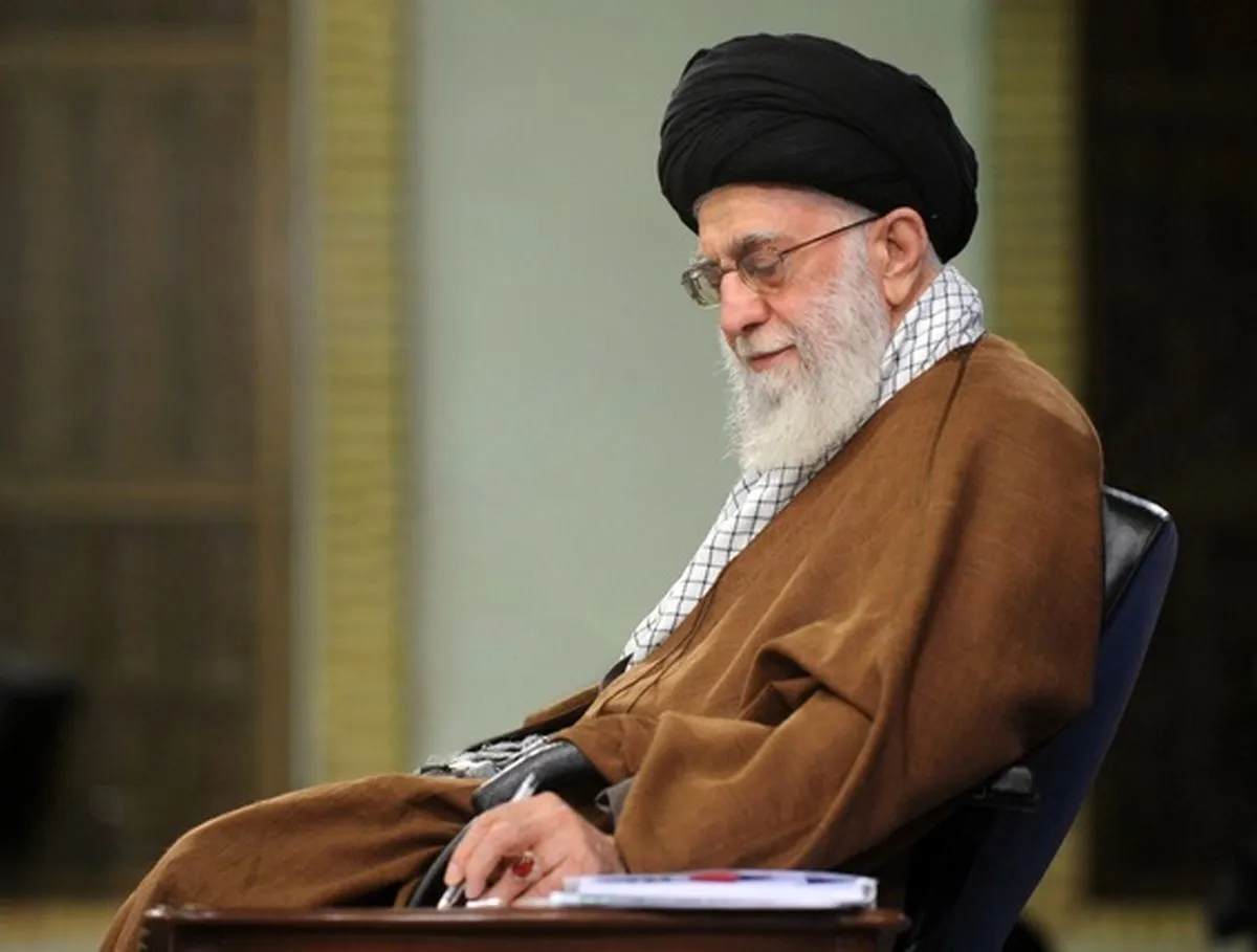 رهبر معظم انقلاب: رئیس جمهور جدید ظرف ۵۰ روز انتخاب شود | محمد مخبر در مقام مدیریت قوه‌ی مجریه
