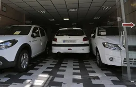 قیمت خودرو&zwnj;های داخلی و خارجی در بازار امروز ۱۲ تیرماه ۱۴۰۰ + جدول