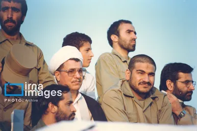 عکس‌هایی از شهید «سید کمال خرازی» در گذر ایام