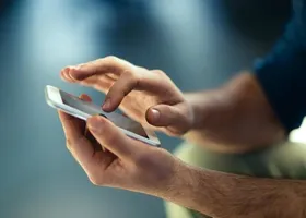 راه&zwnj;های جلوگیری از از داغ شدن تلفن همراه