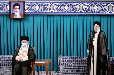 مراسم تنفیذ حکم سیزدهمین دوره ریاست جمهوری اسلامی ایران‌