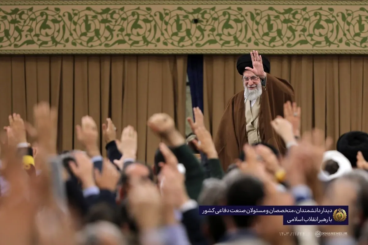تجلیل رهبر معظم انقلاب از سخنان صریح و راهگشای رئیس‌جمهور در روز ۲۲بهمن ۱۴۰۳ | دشمنان ما از قدرت دفاعی ایران می‌هراسند + فیلم
