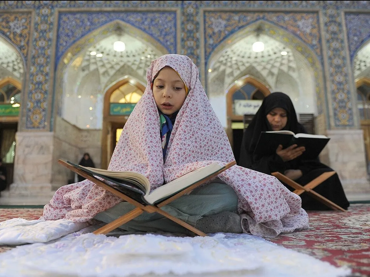 زنان، محور اصلی ترویج فرهنگ قرآنی در خانواده