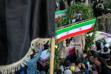 تشییع با شکوه 3 شهید مدافع امنیت در مشهد