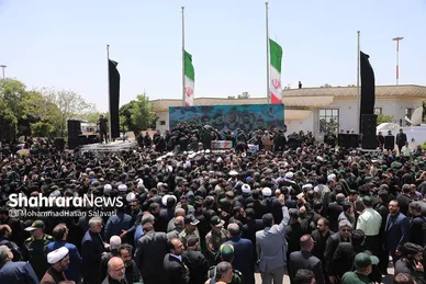 عکس‌هایی از مراسم استقبال از پیکر مطهر رئیس‌جمهور شهید در فرودگاه مشهد
