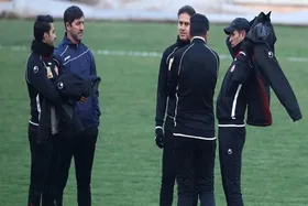 مربیان پرسپولیس به&zwnj;دنبال مدافع وسط