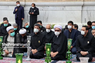 آئین اذن عزای حسینی و تعویض پرچم گنبد حرم مطهر رضوی