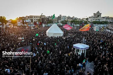تصاویری از آئین خیمه سوزان عصر عاشورا در مشهد