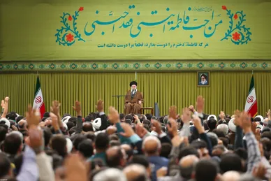گزارش تصویری | دیدار هزاران نفر از مداحان و ستایشگران اهل بیت(ع) با رهبر انقلاب اسلامی