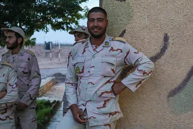 به افق مرز