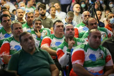  تجلیل از مدال‌آوران پاراالمپیکی