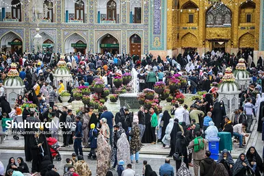 تحویل سال ۱۴۰۳ در حرم مطهر امام رضا (ع) و خیابان‌های منتهی به حرم