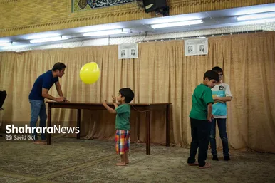 عکس‌هایی از دور دوم انتخابات ریاست جمهوری در مشهد (۴)