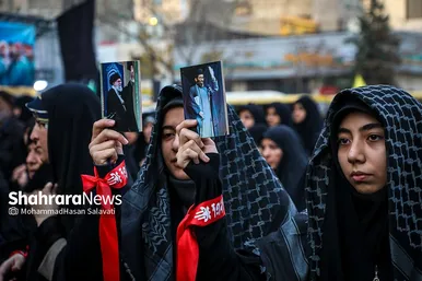 تشییع دو تن از شهدای حمله تروریستی کرمان در مشهد