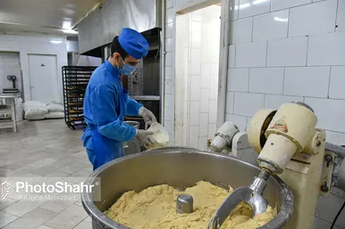 کارگاه پخت زولبیا و بامیه