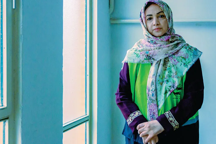 امدادرسان‌هایی در همین نزدیکی