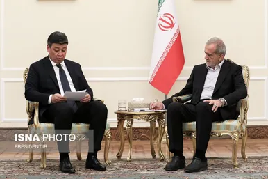 عکس‌هایی از دیدارهای مهمانان مراسم تحلیف با رئیس جمهور