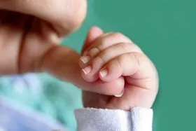 نرخ پایین زاد و ولد در انگلیس و احتمال تعطیلی صد&zwnj;ها مدرسه تا ۲۰۲۹