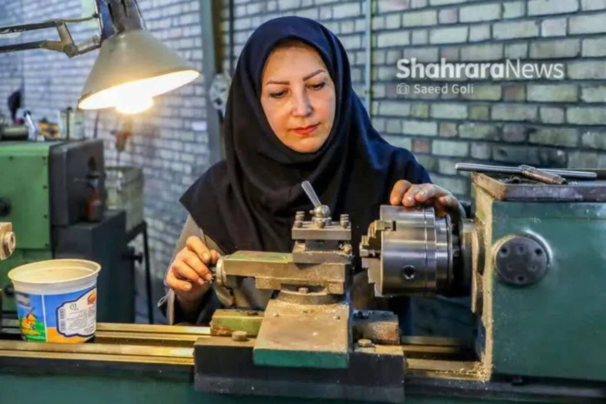 تلفنی که پس از مرگ صاحبش روشن ماند| میراث‌داری یک بانوی تولیدکننده