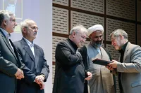 مشکلات با تغییر افراد حل نمی‌شود