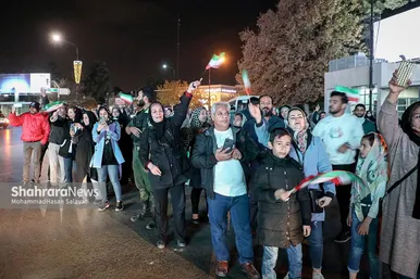 شادی مردم مشهد بعد از برد تیم ملی ایران
