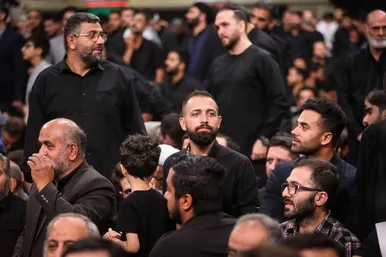 تصاویری از حضور هنرمندان در مراسم بزرگداشت شهدای جنگ ۱۲ روزه در حسینیه امام خمینی(ره)