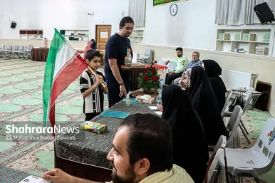 عکس‌هایی از مرحله دوم انتخابات چهاردهمین دوره ریاست‌جمهوری در مشهد (۶)