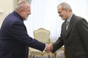 پزشکیان: عزم ایران و کوبا برای توسعه بیش از پیش مناسبات خلل&zwnj;ناپذیر است