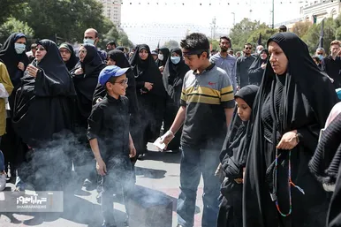 پیاده‌روی جاماندگان اربعین حسینی در مشهد - ۲