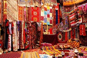 معاون صنایع&zwnj;دستی وزارت میراث&zwnj;فرهنگی در مشهد: صنایع دستی ایرانی باید نان&zwnj;آور و ارز&zwnj;آور باشند