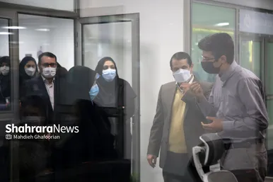 بازدید معاون رییس جهمور در امور زنان و خانواده از کارخانه نوآوری مشهد