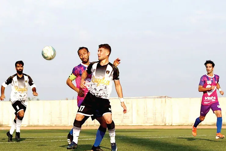 ملوان صدر لیگ یک را به قشقایی داد