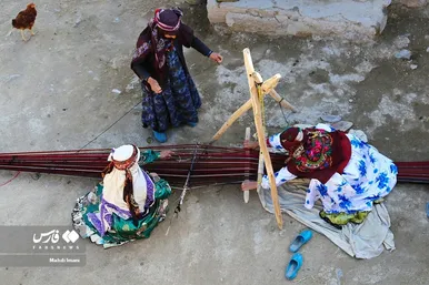 مادرانِ آبادی