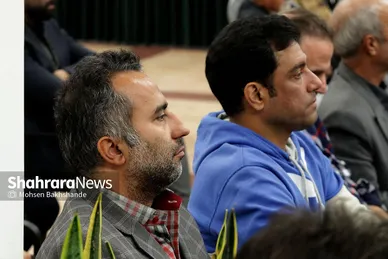 گزارش تصویری | آیین تجلیل از حسین نخعی شریف، اهدای پلاک افتخار و رونمایی از کتاب «تاریخ فوتبال مشهد»