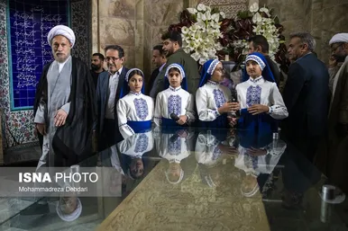 گزارش تصویری | یکم اردیبهشت، روز بزرگداشت سعدی