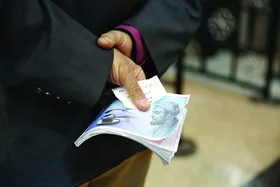 تأمین اجتماعی: دیگر نه کارت صادر می&zwnj;کنیم نه دفترچه؛ مراقب کلاهبرداری باشید