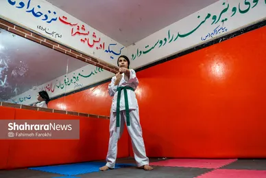 آرینا عرب کیش تکواندوکار بود وبرای تمرین از میناب به بندر عباس می رفت،فاطمه در باشگاهی در شهر مشهد تکواندو کار می کند