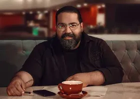 رضا صادقی کنسرت مجازی برگزار می&zwnj;کند