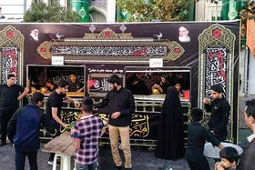 ایستگاه&zwnj;های صلواتی برپاشده در مشهد، جمع خواهد شد | دسته&zwnj;روی با خودرو ممنوع است
