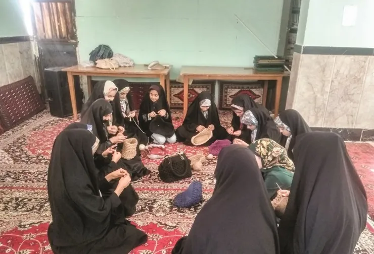 ایجاد کارگاه‌های کارآفرینی کمک به ساکنان محله است
