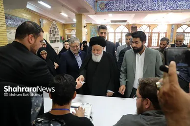 عکس‌هایی از مرحله دوم انتخابات چهاردهمین دوره ریاست‌جمهوری در مشهد (۱)