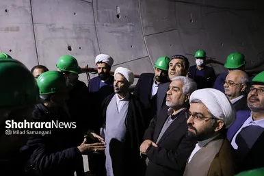 بازدید مدیران شهری و مسئولان قضایی از خط ۴ مترو