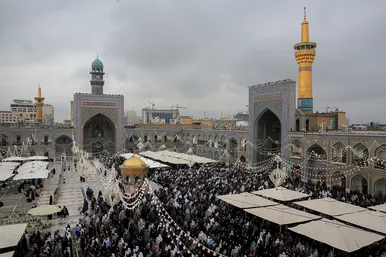 اقامه نماز عید فطر در حرم مطهر رضوی‎