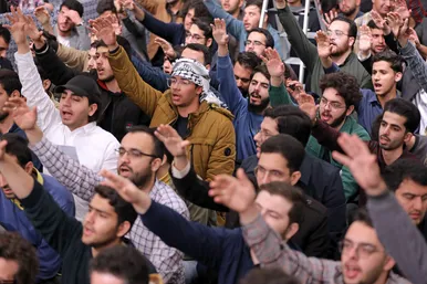عکس‌هایی از دیدار رمضانی دانشجویان با رهبر معظم انقلاب (۲۲ اسفند ۱۴۰۳)
