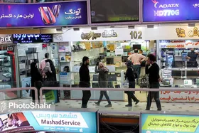 گران&zwnj;شدن گوشی موبایل به بهانه افزایش قیمت دلار/ منتظر ارزان&zwnj;تر شدن تلفن همراه باشیم؟