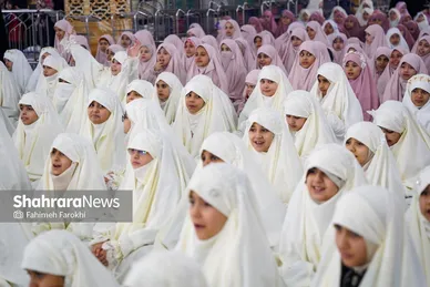 گزارش تصویری | جشن تکلیف دانش آموزان دختر مدارس غیر دولتی در حرم مطهر رضوی