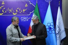 جلسه شورای اداری شهرداری مشهد در منزل پدری رهبر شهید انقلاب اسلامی برگزار شد + فیلم