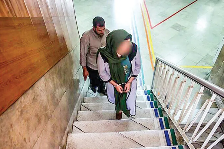 زن جوان که گرداننده ۳۵ فقره سرقت سریالی در مشهد بود، دستگیر شد
