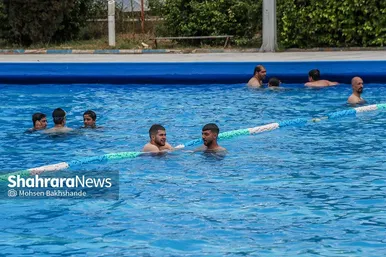 عکس‌هایی از استخر روباز پارک ملت