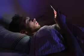 این عادت&zwnj;ها دشمنِ خواب راحت هستند